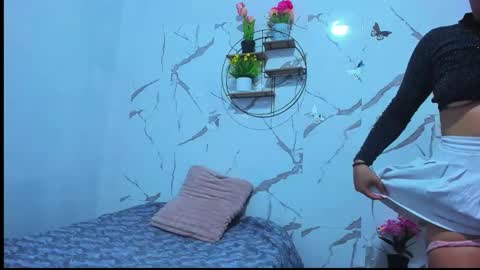 Aymy online show from December 21, 10:49 pm