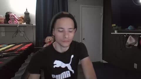 azell19 online show from January 11, 2:09 am