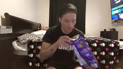 azell19 online show from February 5, 2:19 am