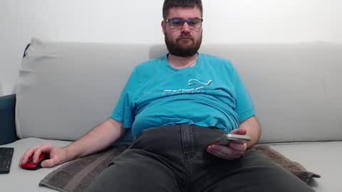 Azer online show from October 19, 4:33 pm