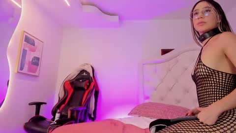 Snapshot of azumi_and_jean chatting on September 14, 2:58 am azumi and jean online show from September 14, 2:58 am