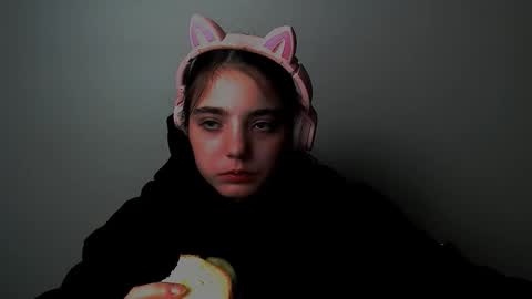Snapshot of azumi_chan_ chatting on October 2, 9:13 pm azumi_chan_ online show from October 2, 9:13 pm