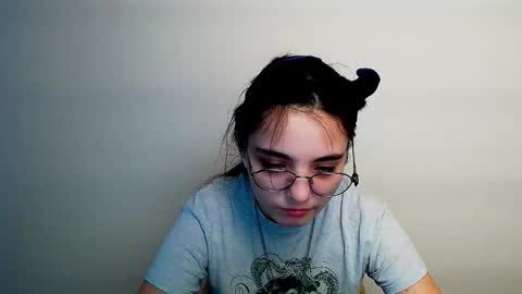 azumi_chan_ online show from December 19, 9:05 am