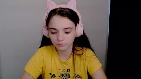 Snapshot of azumi_chan_ chatting on September 9, 11:54 am azumi_chan_ online show from September 9, 11:54 am