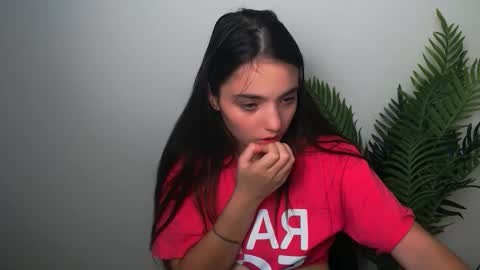 Snapshot of azumi_chan_ chatting on September 17, 8:12 pm azumi_chan_ online show from September 17, 8:12 pm