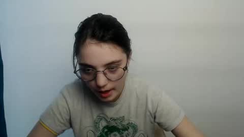 azumi_chan_ online show from February 23, 8:16 am