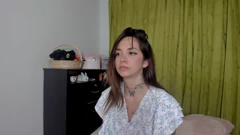 azumi saan online show from April 21, 1:53 am