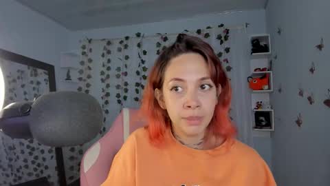 Snapshot of azumi_saan chatting on October 6, 3:24 am azumi saan online show from October 6, 3:24 am