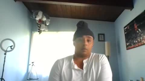 Snapshot of b0urb0n7 chatting on October 22, 5:25 pm Bourbon online show from October 22, 5:25 pm