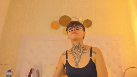 Anny online show from September 27, 8:28 pm