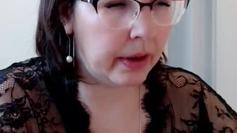 Snapshot of b_bonya_m chatting on October 16, 6:02 am Bonya online show from October 16, 6:02 am