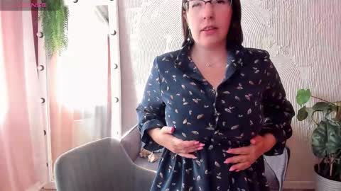 Snapshot of b_bonya_m chatting on September 19, 5:11 am Bonya online show from September 19, 5:11 am