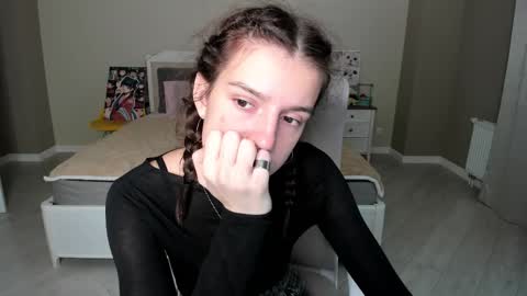 Monica online show from September 30, 2:00 am