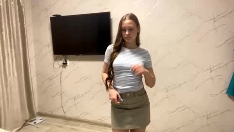 Anny Simpson online show from October 8, 1:17 pm