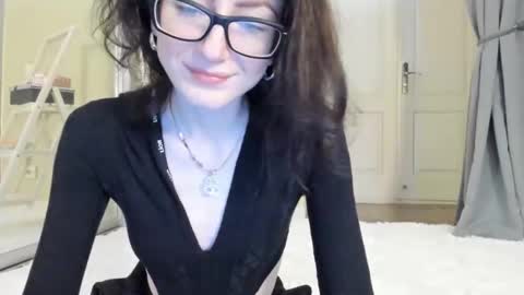 Snapshot of babby_jewel chatting on February 8, 11:12 am babby_jewel online show from February 8, 11:12 am