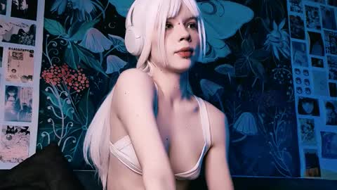 babe_moister online show from November 13, 7:11 am