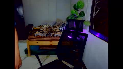 nathan online show from April 1, 6:49 pm