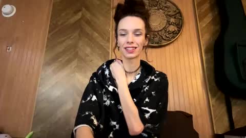 Fern Browning online show from March 10, 5:50 pm