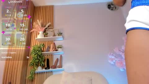 Snapshot of baby_ayana chatting on September 12, 4:25 am baby_ayana online show from September 12, 4:25 am