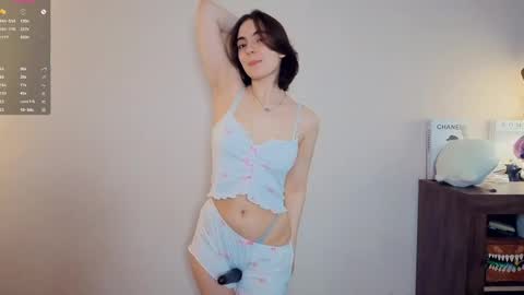 Emily online show from April 19, 8:04 am