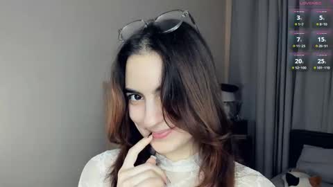 Snapshot of baby_is_ready chatting on October 17, 7:23 am Emily online show from October 17, 7:23 am