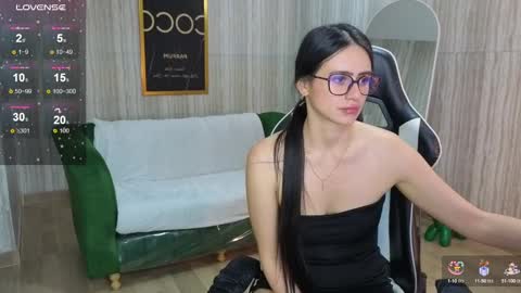 Snapshot of baby_lush_t chatting on October 2, 8:07 pm Bella online show from October 2, 8:07 pm