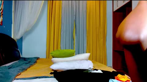 Snapshot of baby_petite1 chatting on September 18, 1:09 am Baby Petite online show from September 18, 1:09 am