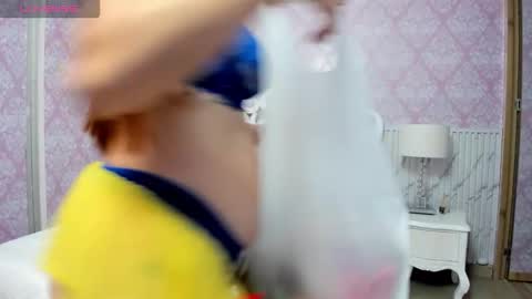 Snapshot of babyangel18_ chatting on September 26, 10:23 am ANGEL online show from September 26, 10:23 am