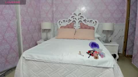 Snapshot of babyangel18_ chatting on September 24, 10:44 am ANGEL online show from September 24, 10:44 am