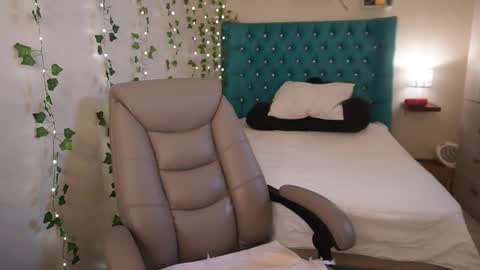 Instagram  online show from December 19, 10:16 pm