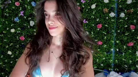 Snapshot of babyaylin chatting on September 16, 5:10 am Aylin online show from September 16, 5:10 am