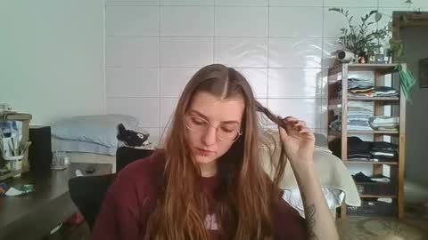 Snapshot of babydemon6 chatting on September 14, 5:36 pm babydemon6 online show from September 14, 5:36 pm