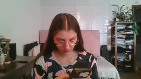 Snapshot of babydemon6 chatting on October 7, 6:59 pm babydemon6 online show from October 7, 6:59 pm