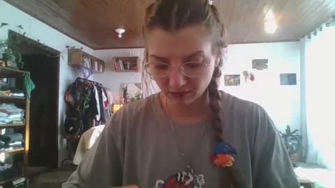 Snapshot of babydemon6 chatting on October 16, 7:56 pm babydemon6 online show from October 16, 7:56 pm