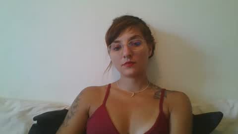 Snapshot of babydemon6 chatting on February 8, 5:50 pm babydemon6 online show from February 8, 5:50 pm