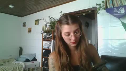 babydemon6 online show from January 14, 12:24 pm