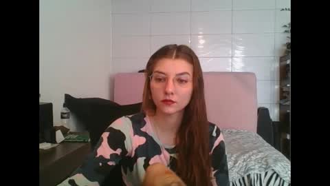 Snapshot of babydemon6 chatting on October 6, 2:13 pm babydemon6 online show from October 6, 2:13 pm