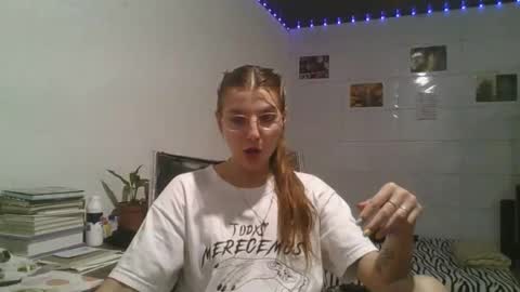 babydemon6 online show from December 5, 12:21 am