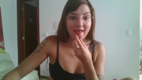 Snapshot of babydemon6 chatting on January 21, 11:56 am babydemon6 online show from January 21, 11:56 am