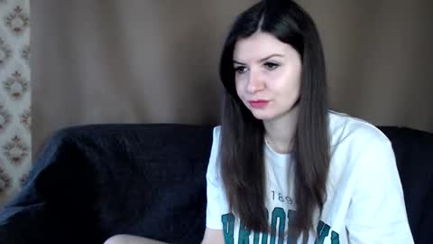 Snapshot of babykaten chatting on October 15, 3:21 am babykaten online show from October 15, 3:21 am
