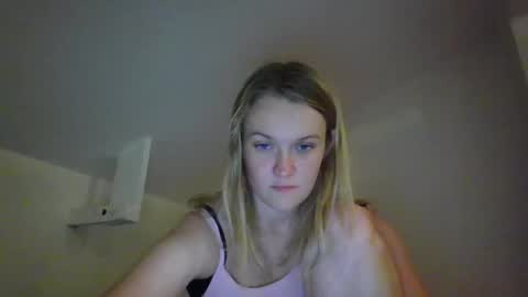 Snapshot of babykay03 chatting on September 25, 3:24 am babykay03 online show from September 25, 3:24 am