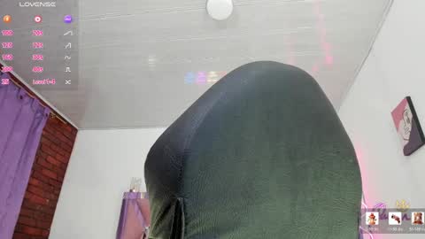  VENU  online show from April 9, 4:49 am