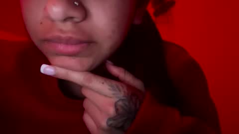 Snapshot of babyynaughty chatting on October 24, 7:53 am babyynaughty online show from October 24, 7:53 am
