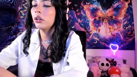 Snapshot of bad_cherry chatting on February 18, 12:05 am Bratty Lanita - independent online show from February 18, 12:05 am