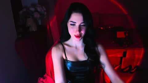 Miss Desire...do you remember online show from March 28, 5:25 pm