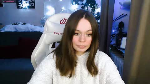 Snapshot of bad_girl009 chatting on December 7, 6:10 pm Lin online show from December 7, 6:10 pm