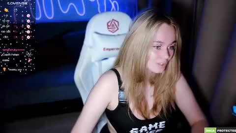 Snapshot of bad_girl009 chatting on September 24, 4:47 pm Lin online show from September 24, 4:47 pm