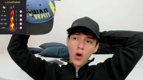 Snapshot of badboy_one chatting on January 3, 1:02 pm jhojan online show from January 3, 1:02 pm
