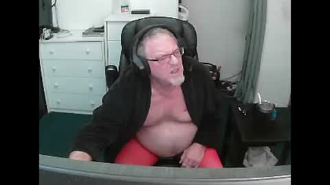 Snapshot of baddass60 chatting on September 15, 5:31 am SexyBaddass online show from September 15, 5:31 am