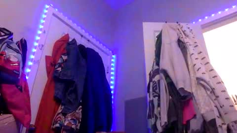 baddgirlxo6 online show from April 30, 1:10 am